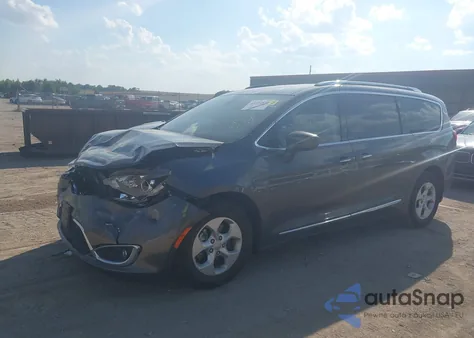 2017 Chrysler Pacifica Touring-L Plus из США, поврежденный, VIN 2C4RC1EG0HR812054